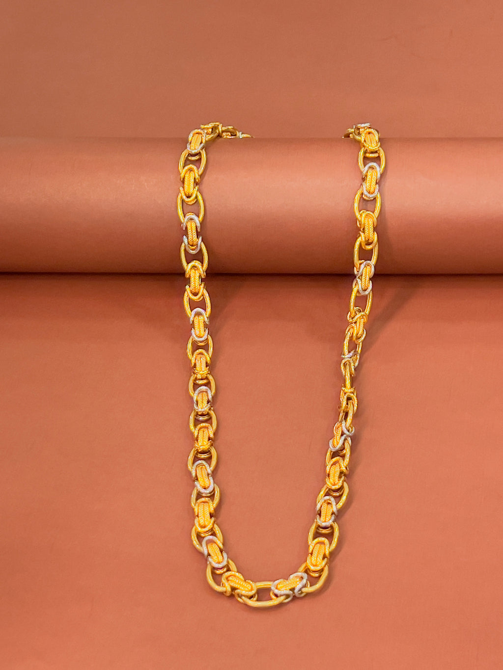 Golden Chain - GCH04