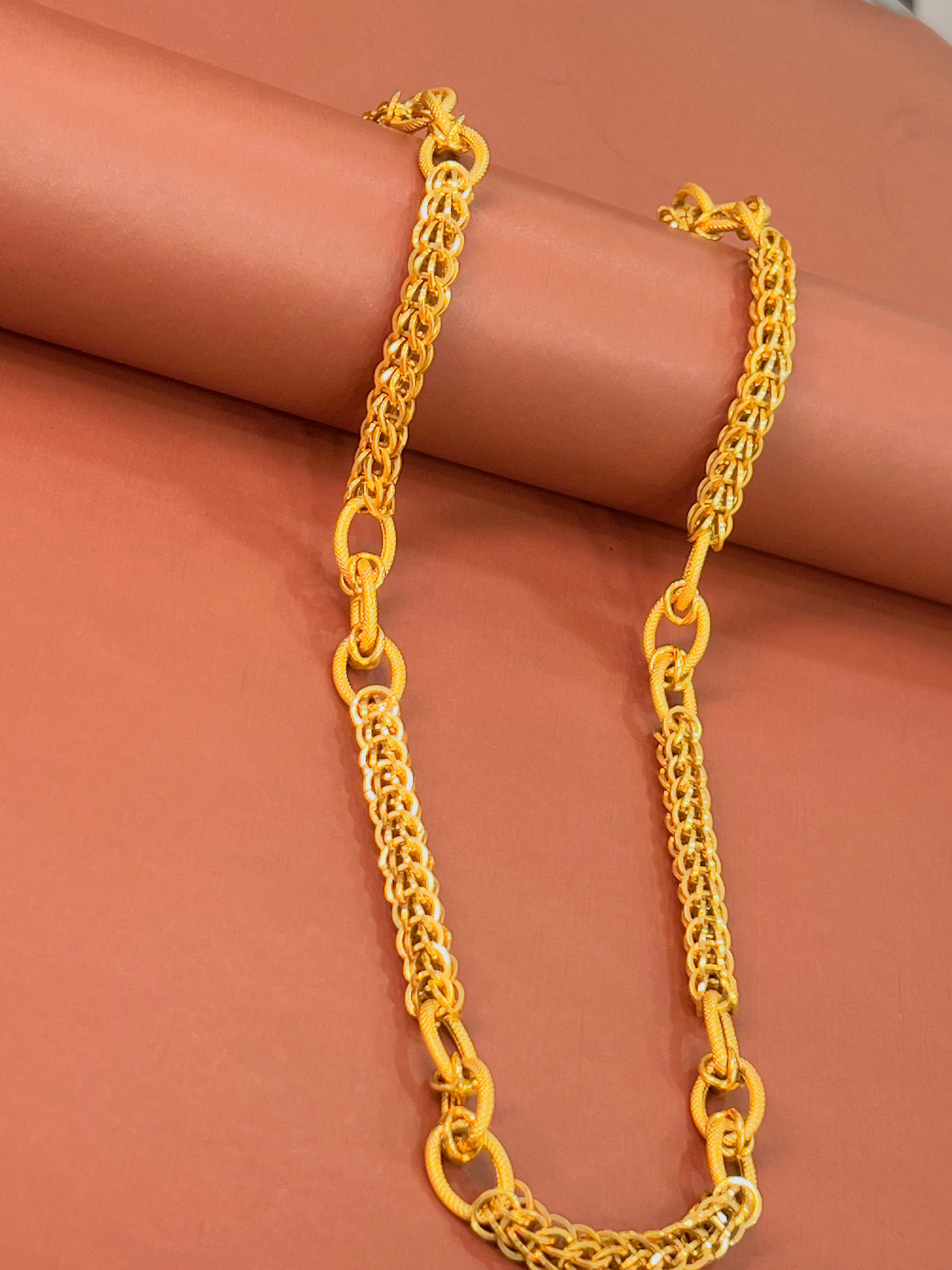 Golden Chain - GCH01