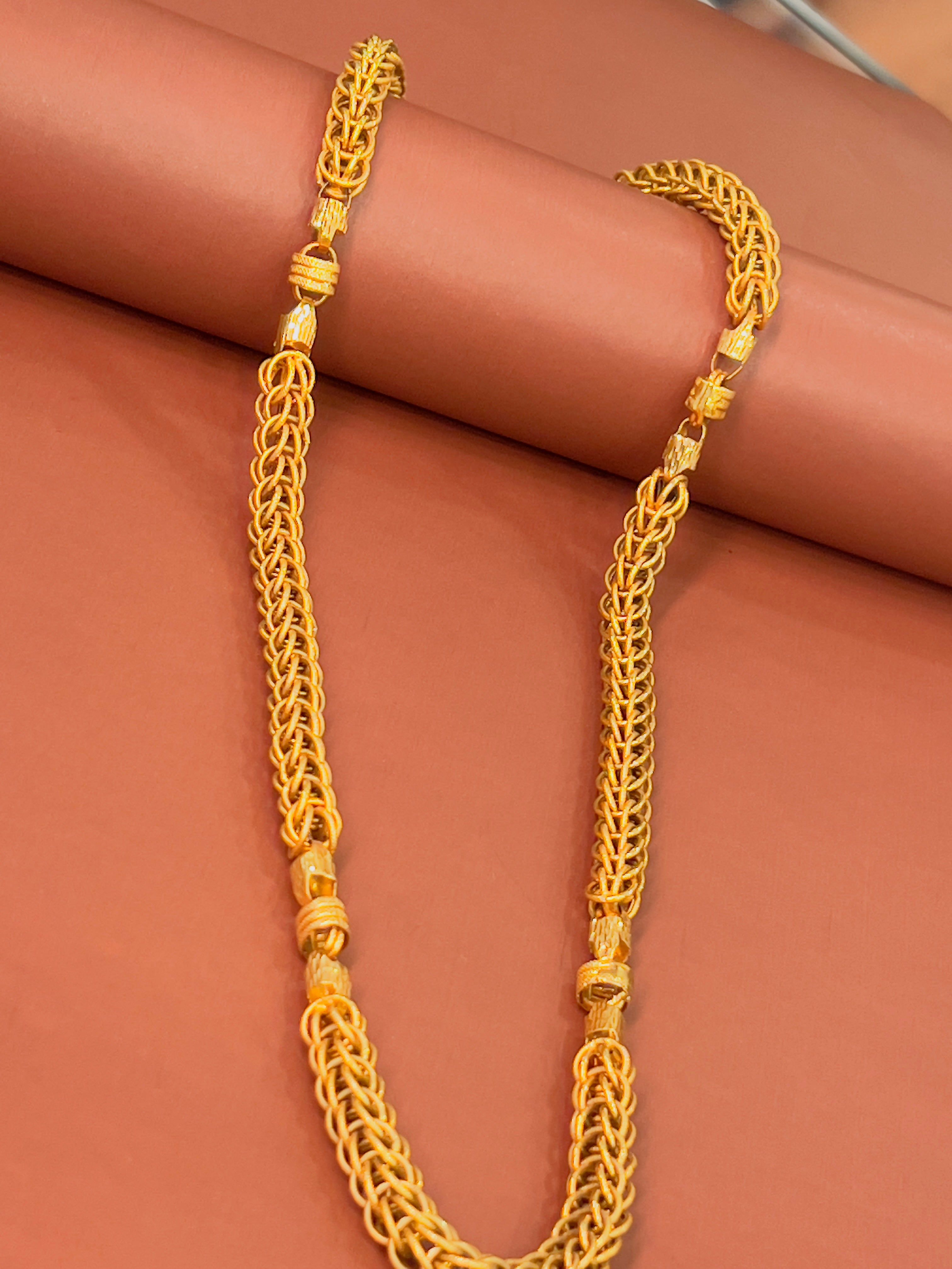 Golden Chain - GCH02